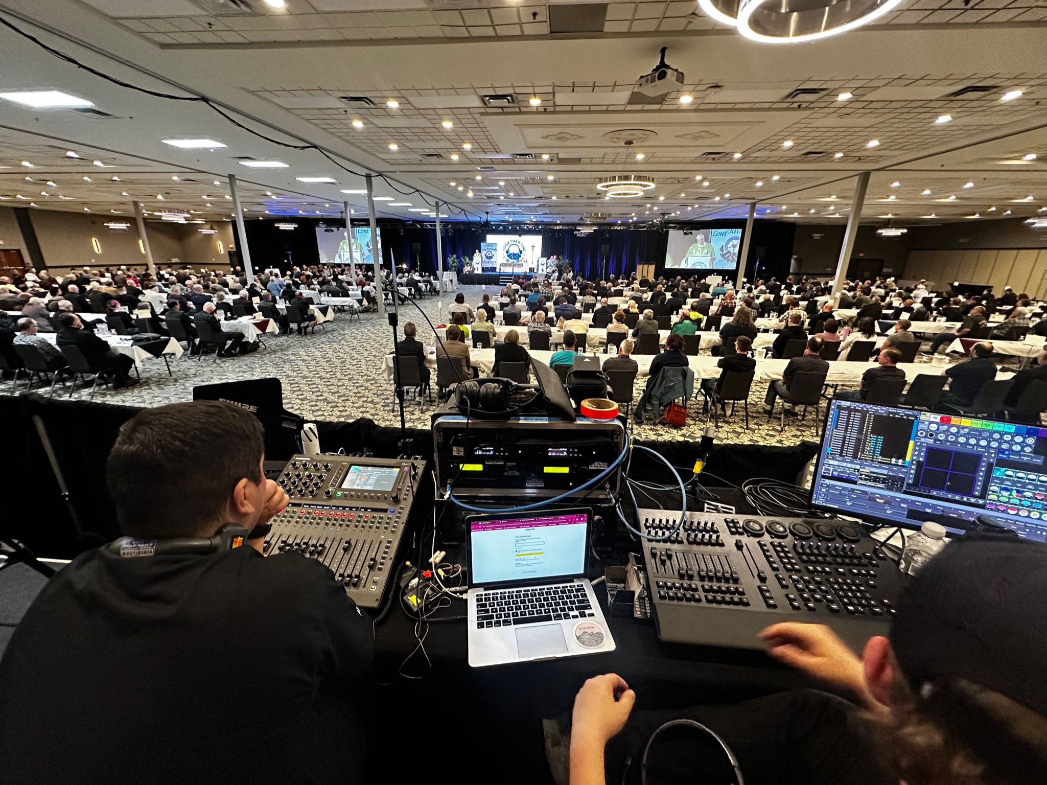 Full ballroom at a Lutheran Church convention